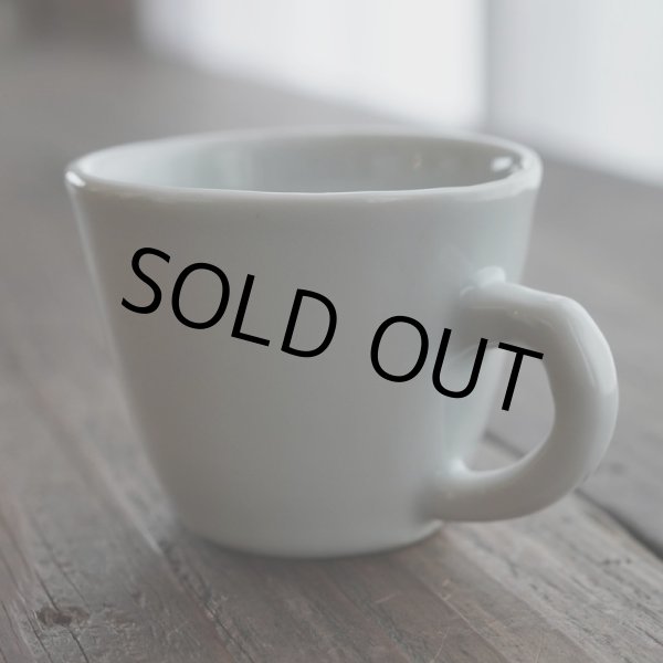 画像5: コーヒーカップと珈琲豆（シンプルな白） (5)