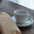 画像1: コーヒーカップと珈琲豆（シンプルな白） (1)